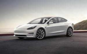 Tesla Model 3 2017 года